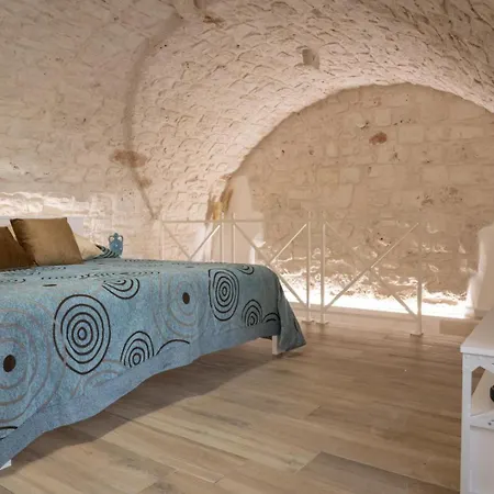 Dimore Piazza Vecchia 卡斯特拉纳格罗泰