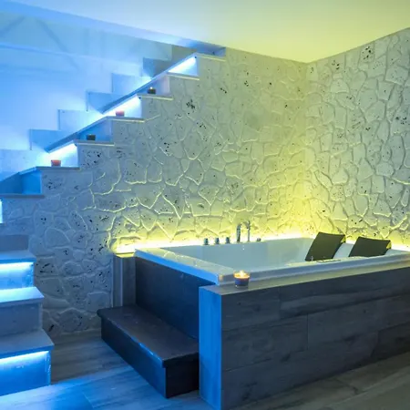 Dimore Piazza Vecchia * 卡斯特拉纳格罗泰